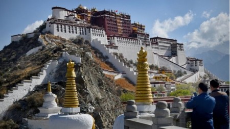 چینی صدر کا ’نئے جدید سوشلسٹ تبت‘ کی تعمیر کا اعلان